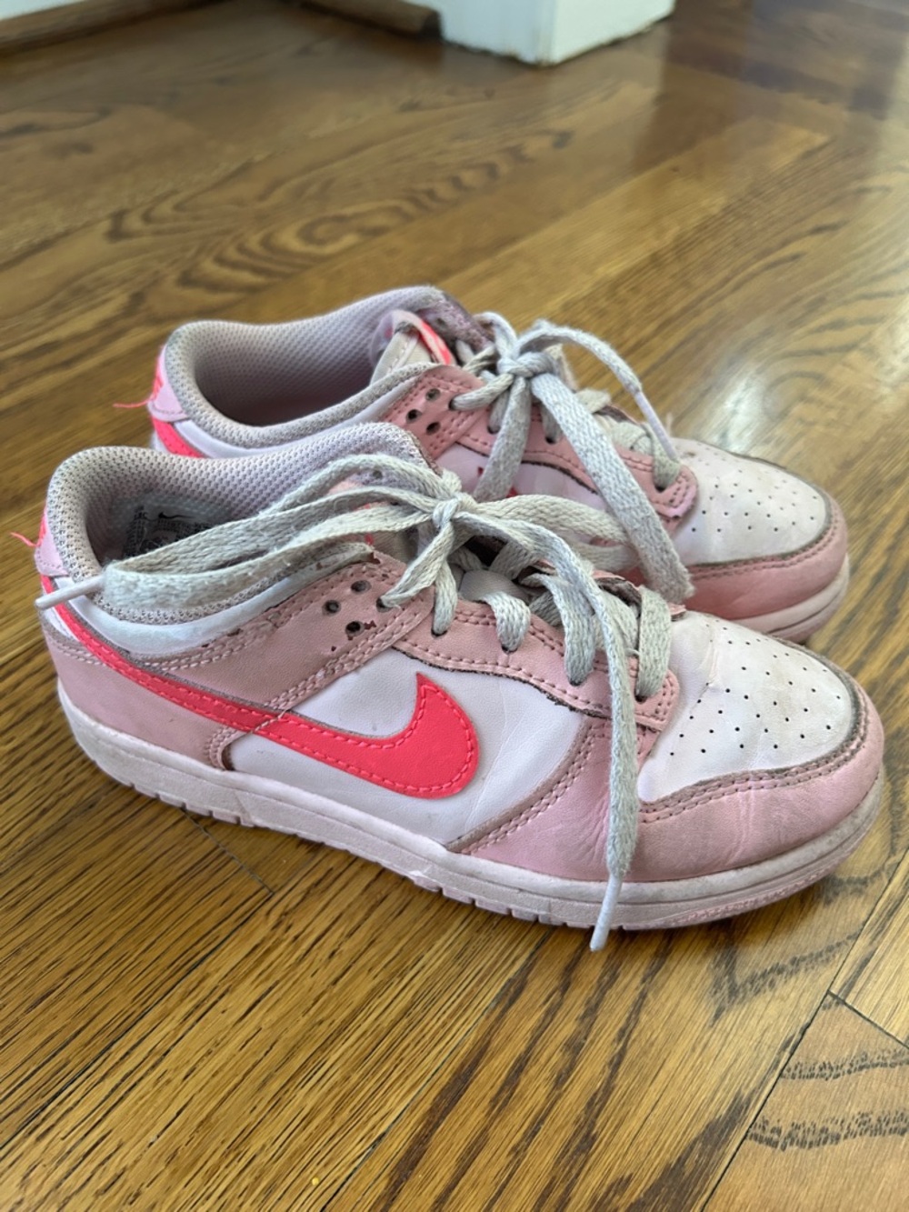 Nike Court Borough Sneakers